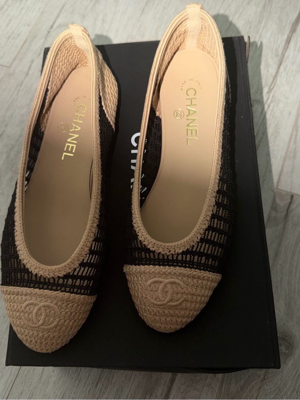 CHANEL Beige and Black Crochet Ballet Flats